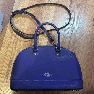 Purple Coach crossbody/handbag💜